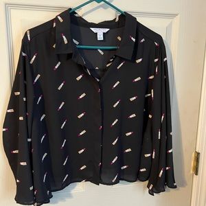 Womens lipstick button shirt with wing sleeves